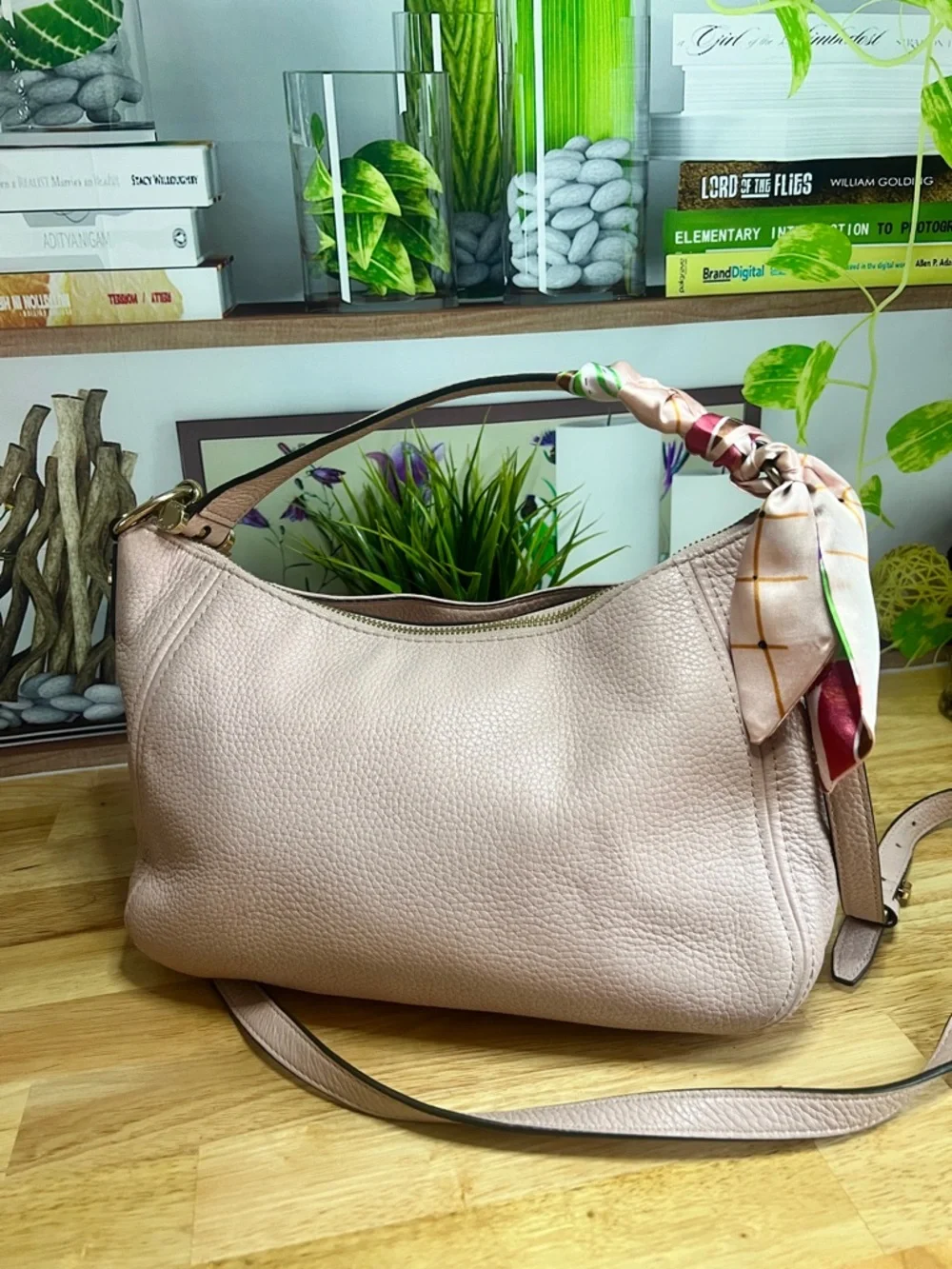 Michael Kors Blush Pink Hobo Crossbody Purse Bag - Picture 5 of 10